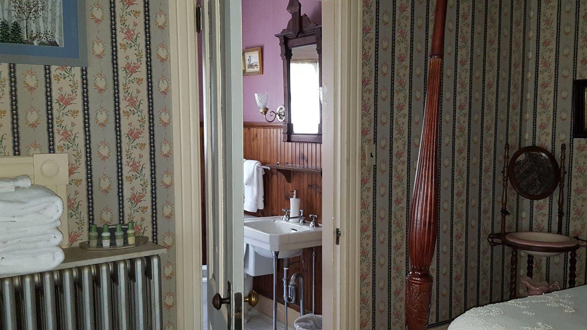 بيتيل Holidae House Bed & Breakfast المظهر الخارجي الصورة