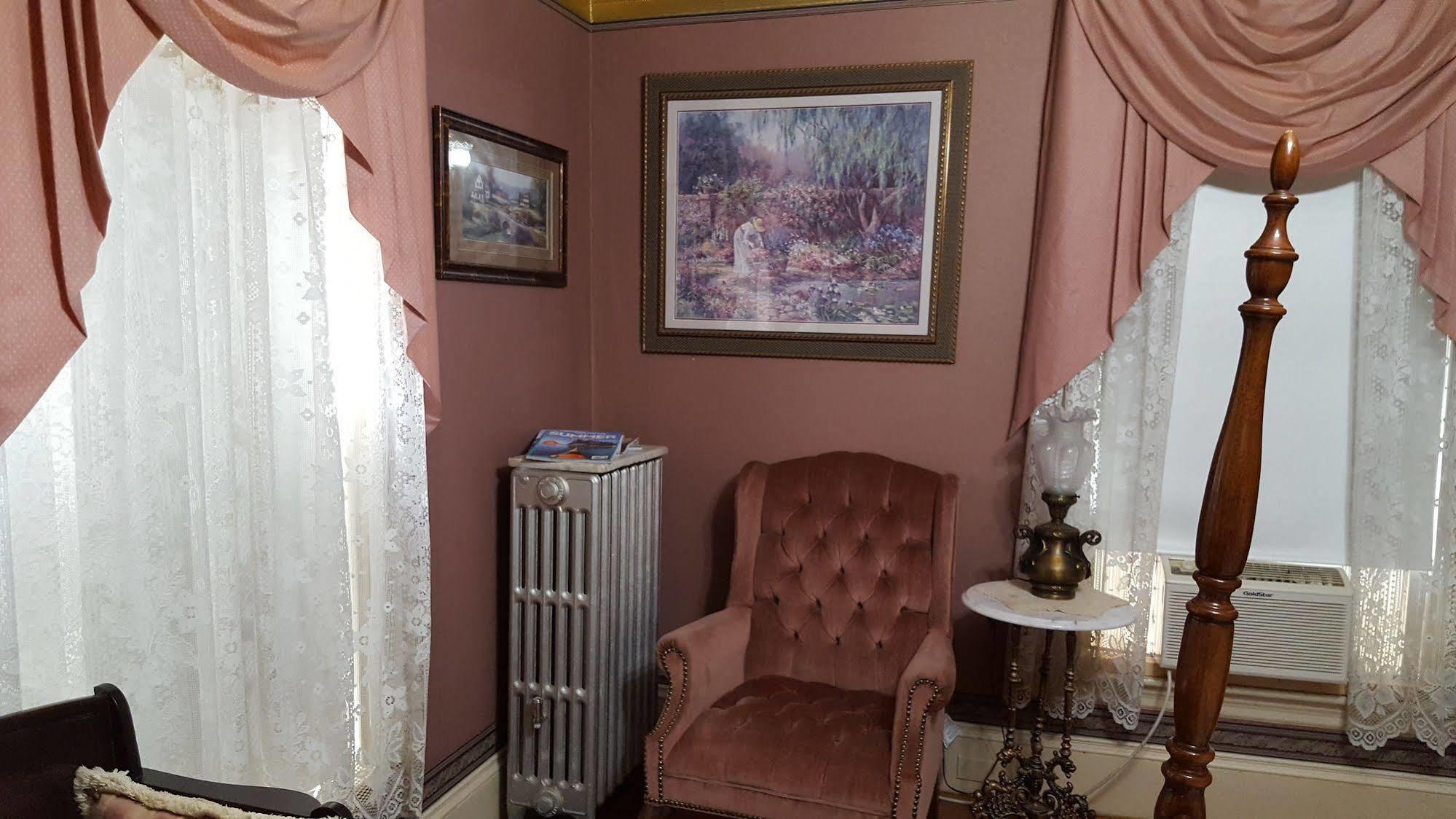 بيتيل Holidae House Bed & Breakfast المظهر الخارجي الصورة