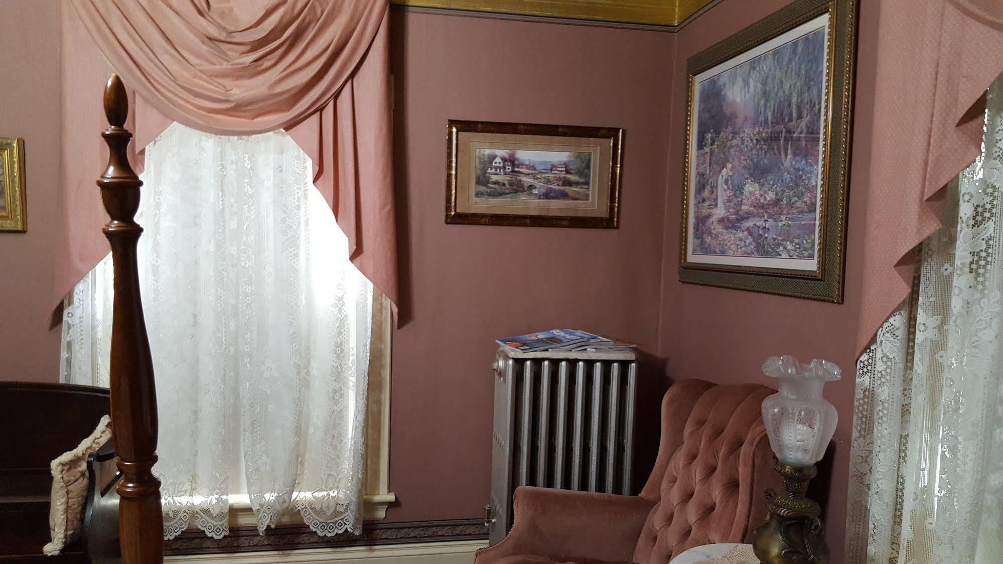 بيتيل Holidae House Bed & Breakfast المظهر الخارجي الصورة